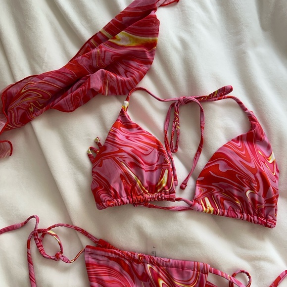 Red & Pink Marble String Bikini Set - Picture 3 of 5